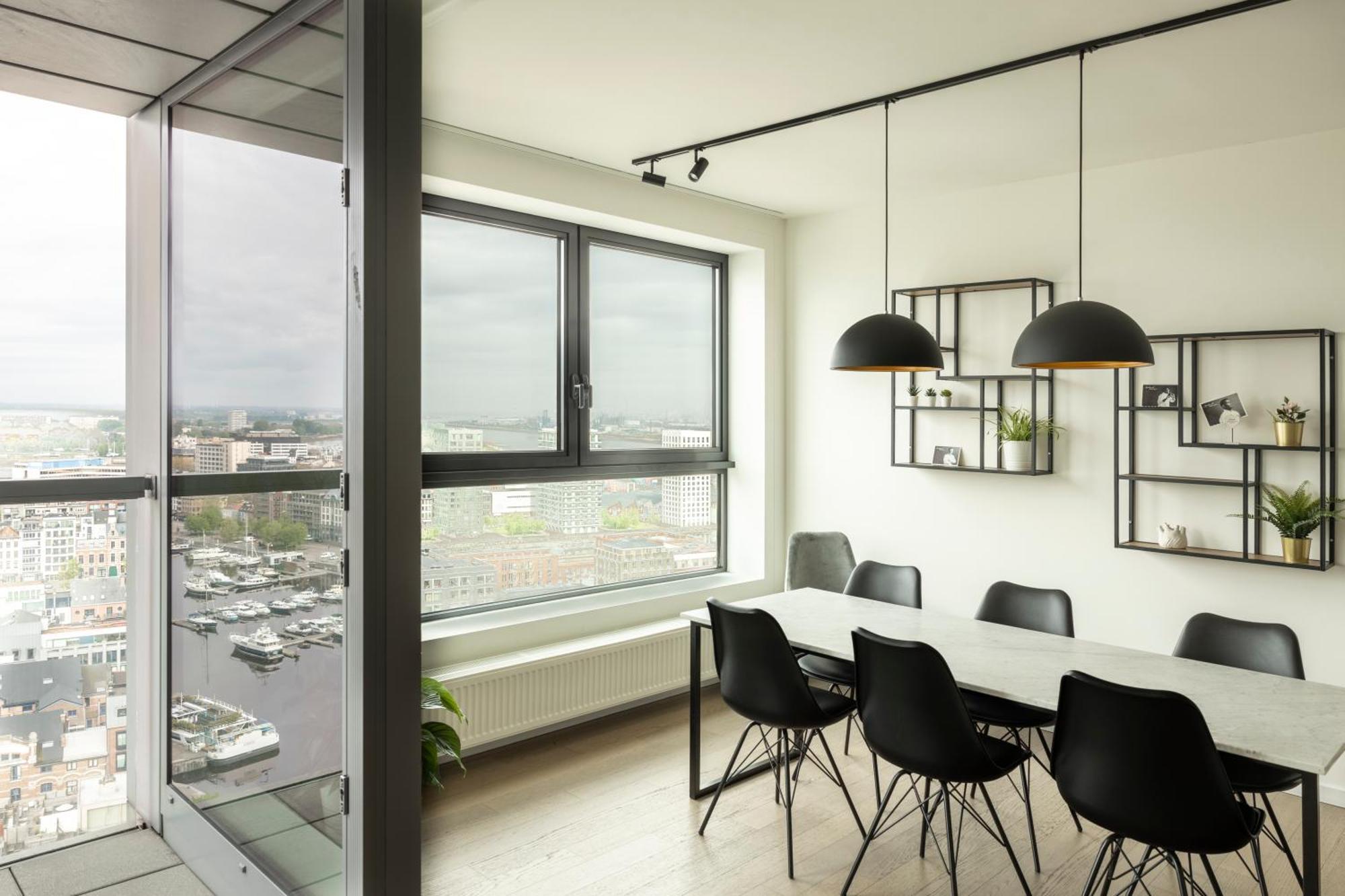 Uniek - Mooiste En Hoogste Uitzicht Op Antwerpen! - Incl Gratis Parking Apartment *