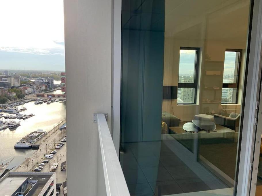 Uniek - Mooiste En Hoogste Uitzicht Op Antwerpen! - Incl Gratis Parking Apartamento Amberes
